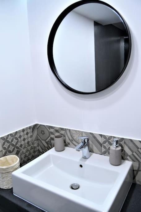 Dock33 - Comfort Loft In Catania Center Zewnętrze zdjęcie